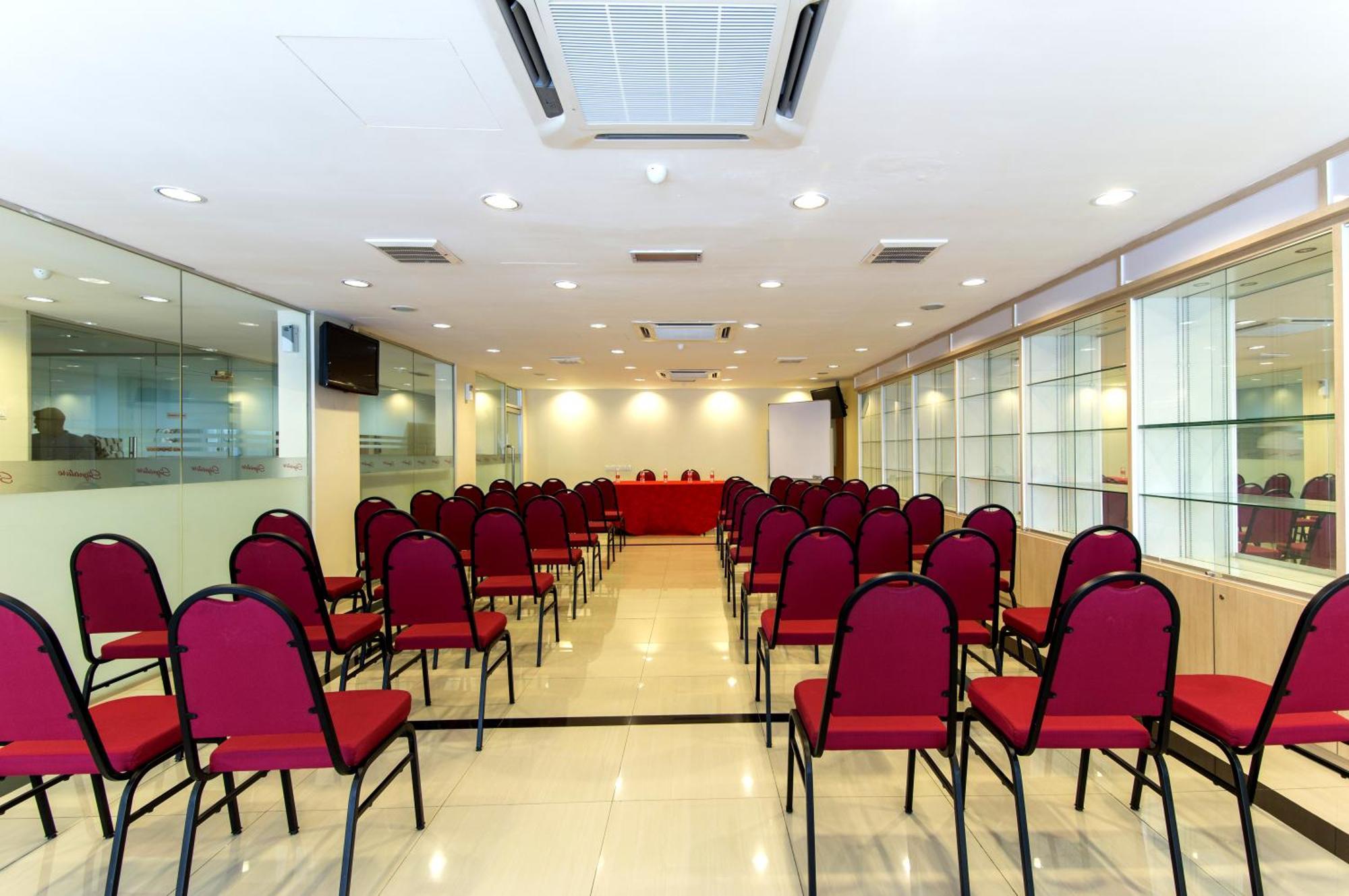 Signature Hotel KL Sentral Kuala Lumpur Exterior foto